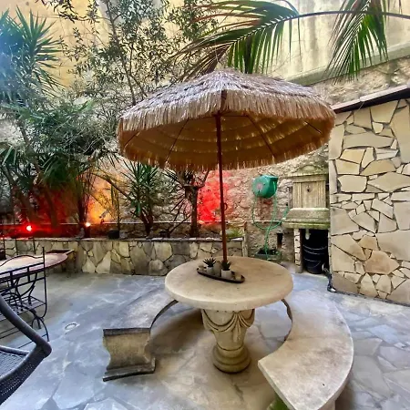 Living Patio,