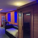 アパート Living Patio,