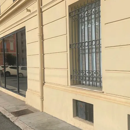 Monaco Border Apartment Jacuzzi Sauna Terrace Ac 4 Sleeps Apartamento